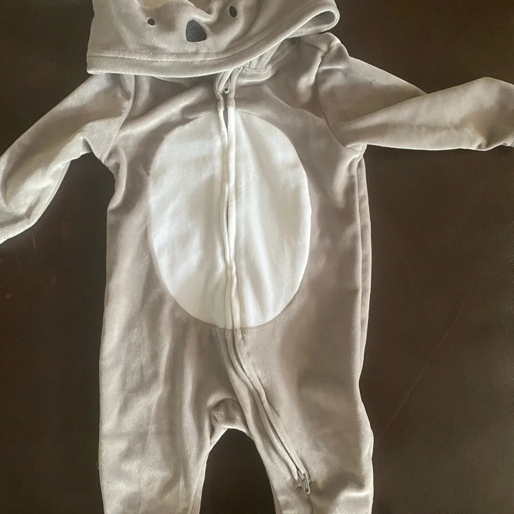 Like new Old Navy 0-3 month super soft koala Halloween costume